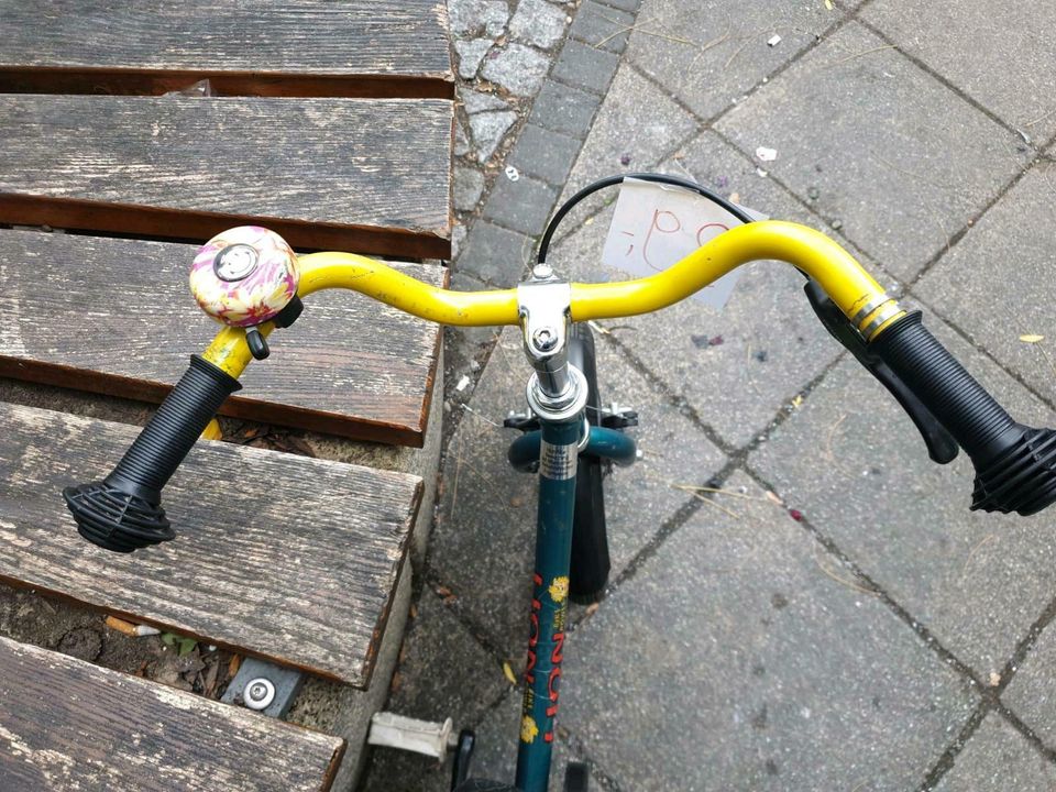 Lion 12,5 Kinderfahrrad Nostalgi wie NEU in Berlin