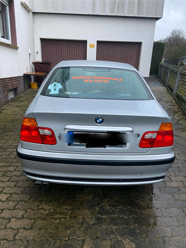 BMW 320i Automatik in Niederaula