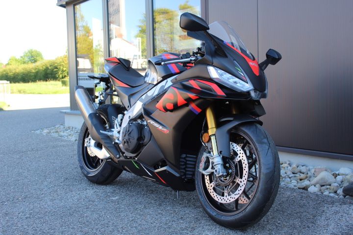 Aprilia RSV4 Factory Modell 2023 Time Attack -sofort auf Lager- in Bechhofen