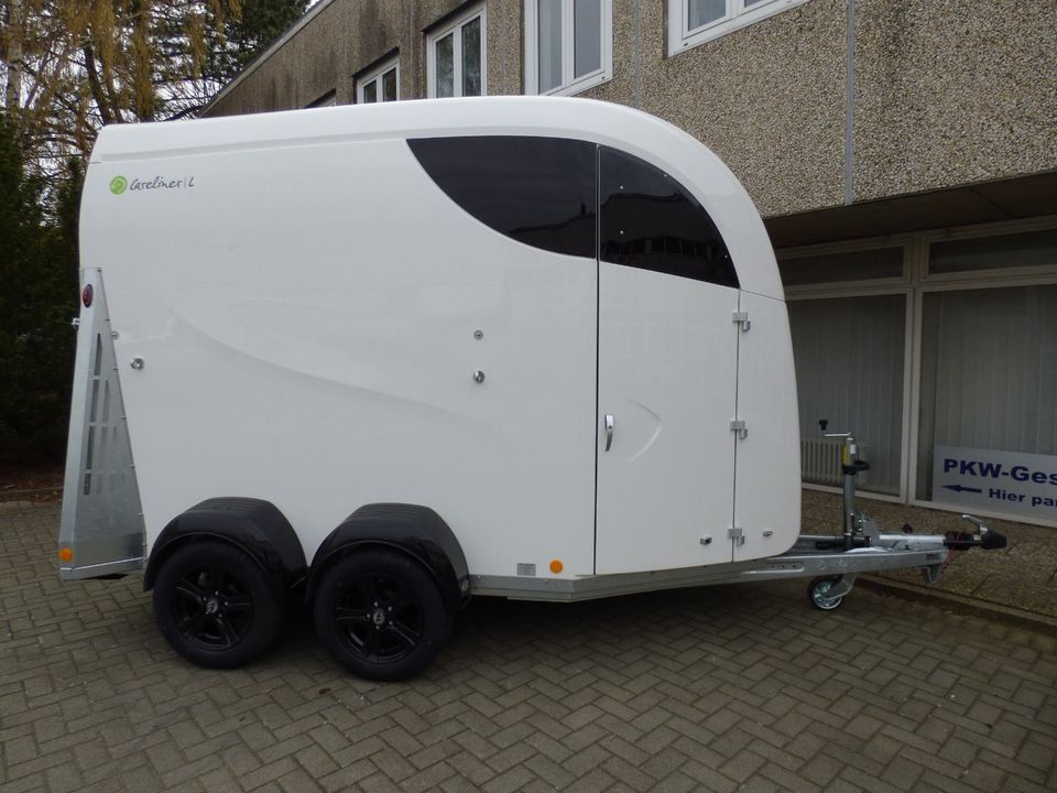 Pferdeanhänger Careliner L white super Extras Sonderpreis BA068⚫ in Bargteheide