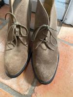 Görtz Pumps Schuhe Wildleder 38 wie Neu Beige Stiefelletten Hamburg-Nord - Hamburg Langenhorn Vorschau