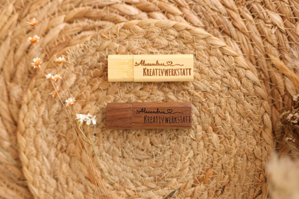 USB-Stick personalisiert, Logo, Hochzeit, Lasergravur in Göggingen