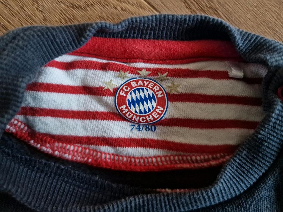 FC Bayern Pullover Berni Gr. 74/80 Baby in Weyarn