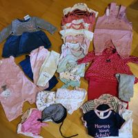 Baby Kleidung Set Paket Mädchen Größe 50-56 30 Teile Sachsen - Neukirchen/Pleisse Vorschau