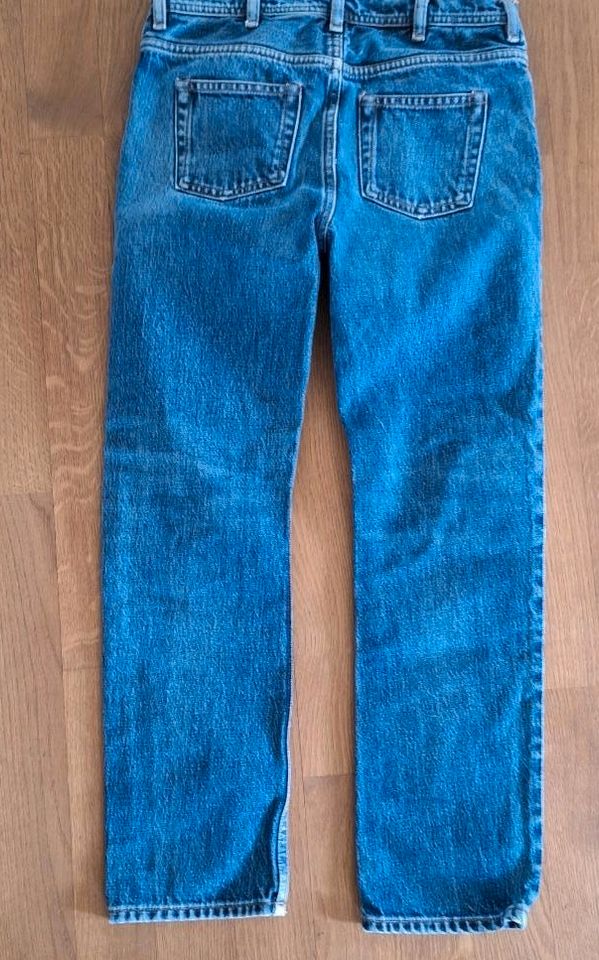 Bla konst Jeans 140 in Landau-Arzheim