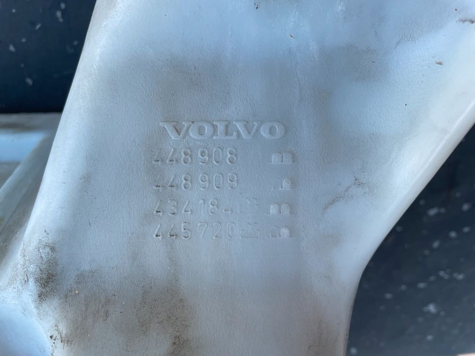 Volvo 480 460 440 Wischwassertank in Berlin