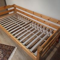 Holzbett, 205 x 100 cm mit Lattenrost und Matratze, 60 € Dortmund - Mitte Vorschau