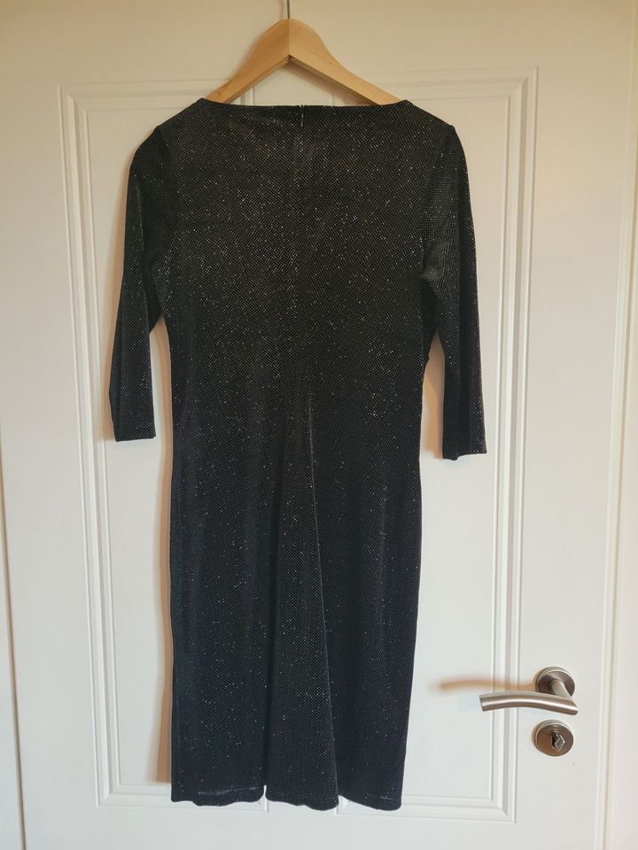 Schwarzes Kleid (leicht glitzern) - Esprit - Gr.M in Hamburg