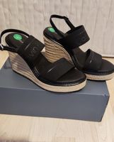 Sandalen, Keilsandalen Calvin Klein, Größe 37 Freiburg im Breisgau - Altstadt Vorschau