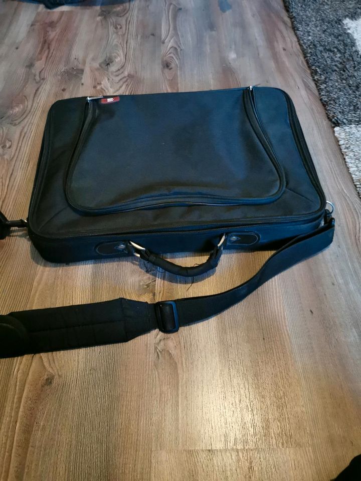 Laptop Tasche groß in Wachtberg