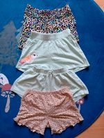 4 Set 116 H&M und Co. Sommer Shorts Niedersachsen - Celle Vorschau