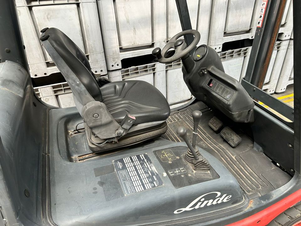 LINDE H 18 T-03, Bj. 2013, 6446 Bts., Standard, Gasantrieb in Kitzingen