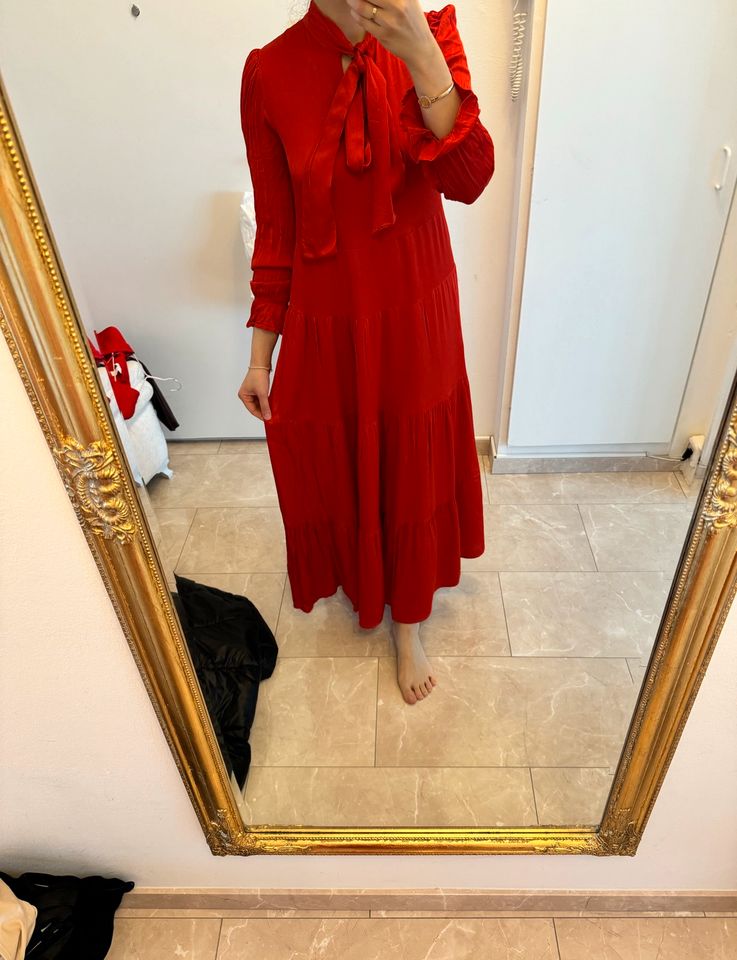 Kleid Rot 38 M mit Schleife Maxikleid in Berlin