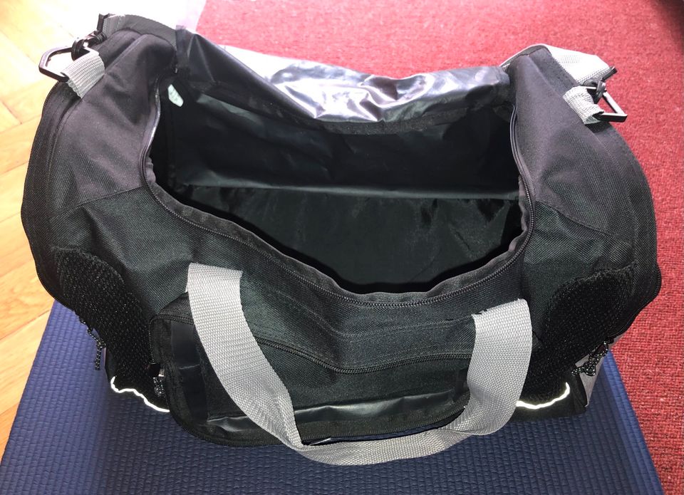 Kleine Sport- oder Reisetasche in Leipzig