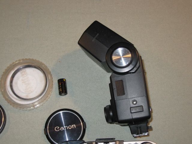 Camera Canon AE-1 - 2 Objektive – 1 Blitzgerät – 1 Tricklinse in Nieder-Olm