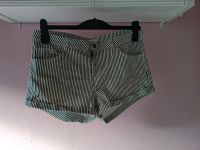 H&M Shorts stretchig STREIFEN GR. 42 Baden-Württemberg - Oberreichenbach Vorschau