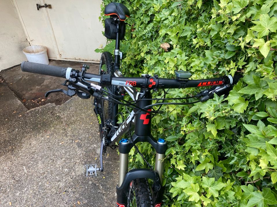 Cube AMS 29 RH 21 Zoll Fully Mtb in Aachen