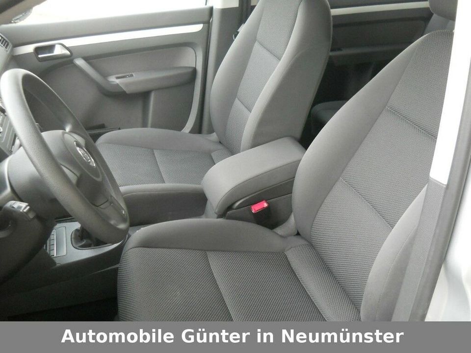 Volkswagen Touran 1.6 TDI DPF Trendline in Neumünster