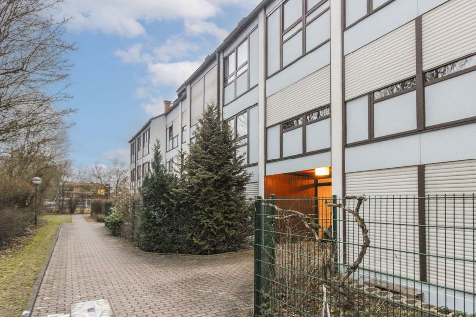 Greifen Sie zu! Gepflegte Erdgeschosswohnung mit Garten, Terrasse und Garage in Würzburg