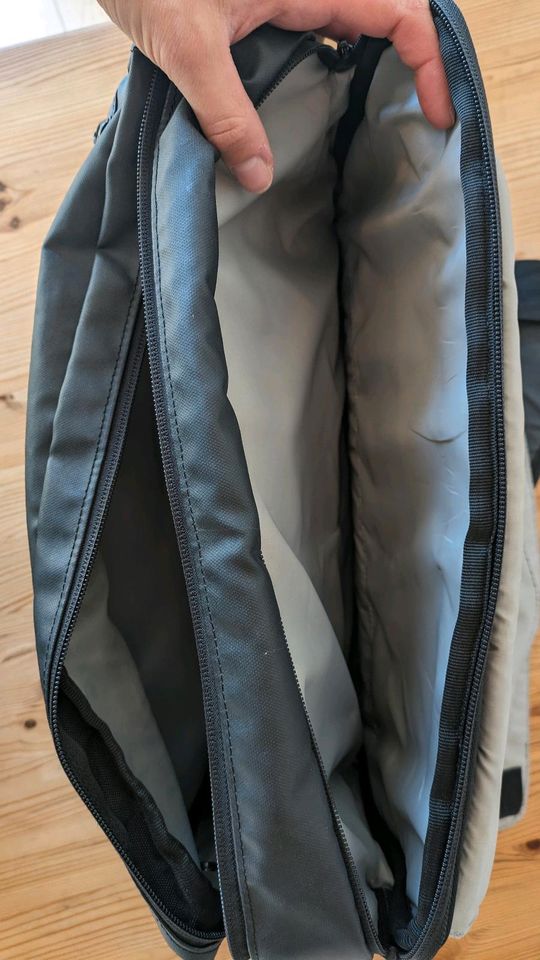 Umhängetasche & Rucksack (2 in 1), Laptop-Tasche (32 cm x 38 cm) in Rödermark