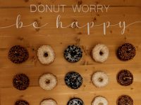 Donutwall „Donut worry be happy“| Candybar Deko mieten Hochzeit Hessen - Petersberg Vorschau