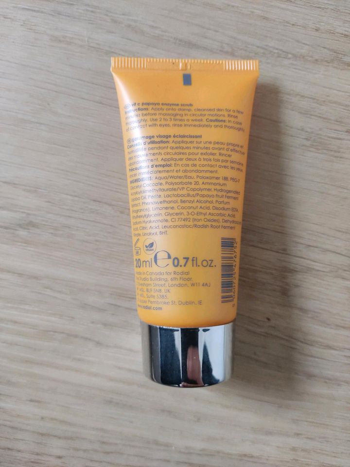 Peeling Vitamin C von Rodial in Piding