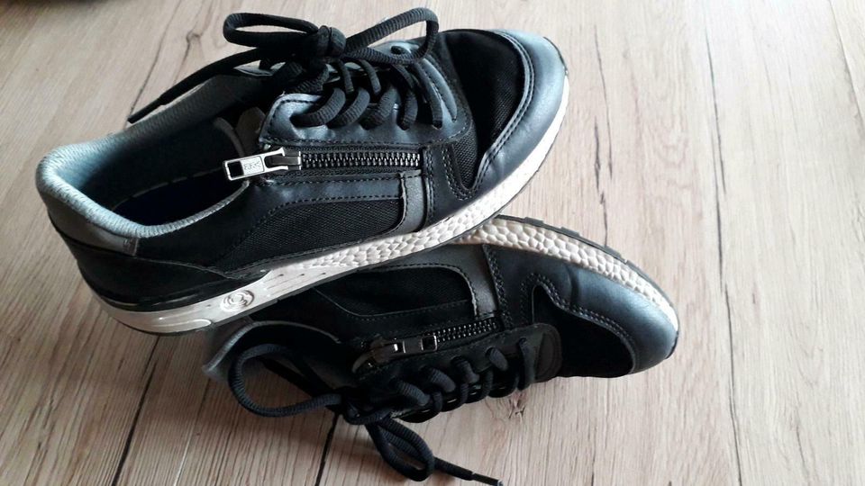 Sneakers Turnschuhe Gr. 35 schwarz grau weiß Reißverschluss in Murg