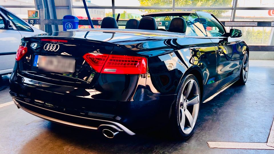 Audi A5 Cabrio S-Line Facelift 2,0TFSI in Stuttgart