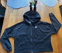 Nike Sport Sweatjacke Oberteil M Schleswig-Holstein - Osterrönfeld Vorschau