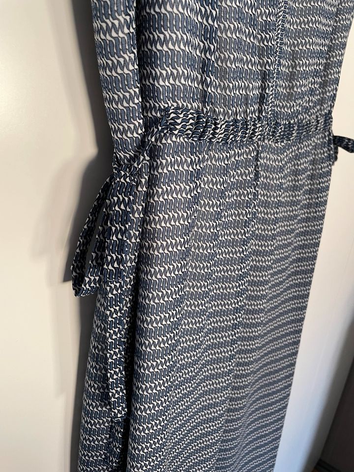 H&M Kleid 36 in Haynrode