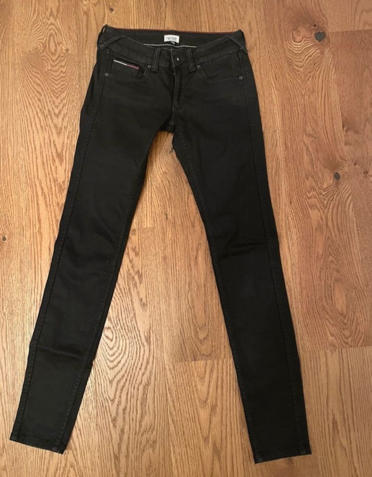 Jeans Tommy Hilfiger W27/L32 in Saldenburg