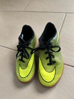 Nike Sportschuhe Hallenschuhe 37,5 Baden-Württemberg - Sigmaringendorf Vorschau