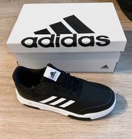 Adidas Tensaur Schuhe Sneaker Damen schwarz weiß 39 1/3 Berlin - Marzahn Vorschau