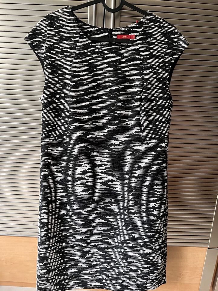 EDC by Esprit Kleid in Freudenberg