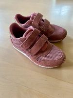 Wooden Sneaker rosé mit Glitzer Gr 32 super Zustand Herzogtum Lauenburg - Wentorf Vorschau