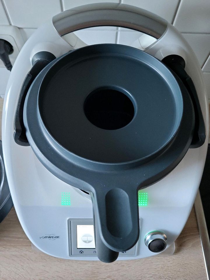 Thermomix TM5 sehr gut erhalten in Hamburg