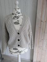 Vero Moda Strickjacke beige Gr M Niedersachsen - Ahnsbeck Vorschau