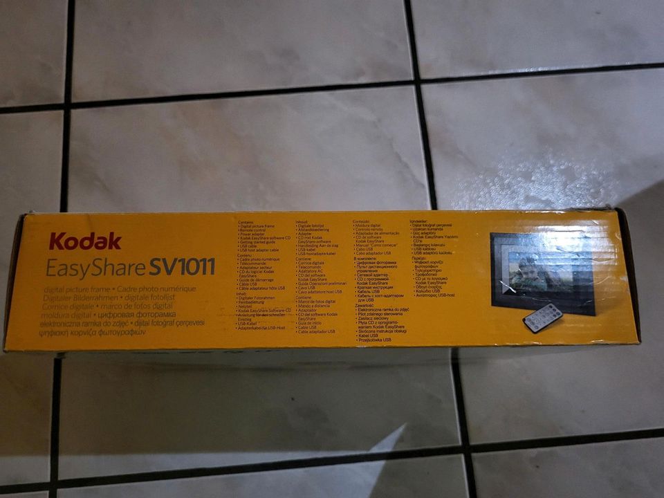 Kodak EasyShare SV1011 digital  picture frame in Lorch