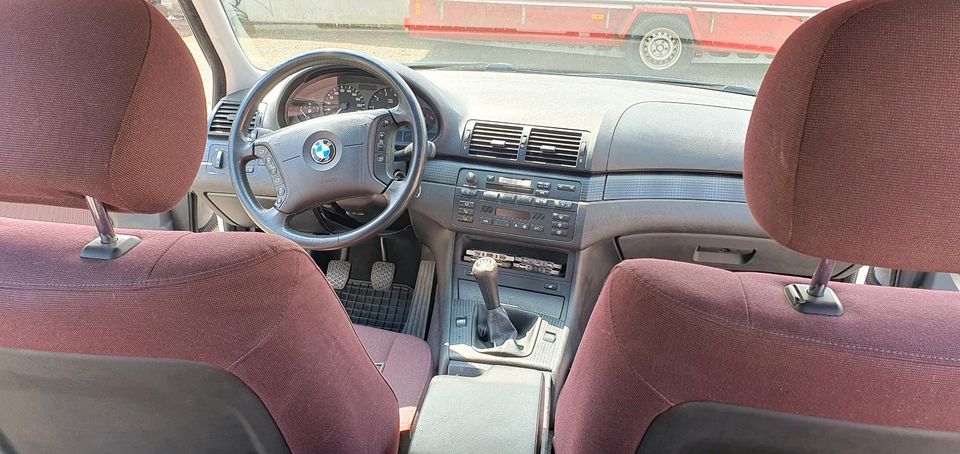 BMW E46 316 i Facelift Vollausstattung Top Zustand in Kiel