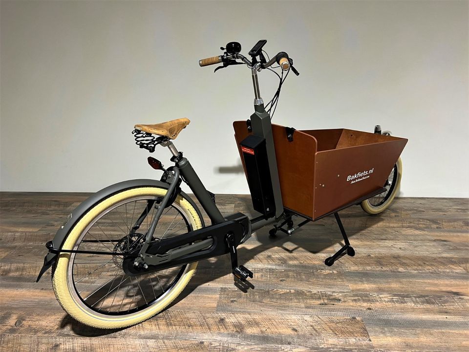 Bakfiets E- Lastenrad E-Lastenfahrrad E- Bakfiets Zweirad Angebot in Goch