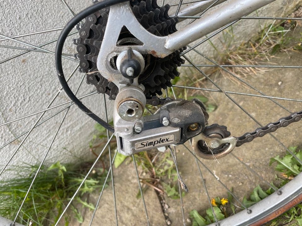 Fahrrad Rennrad 28 Zoll Räder Oldtimer in Weyarn