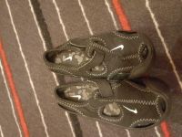 Nike schuhe sneaker kinderschuhe gr.25 Niedersachsen - Gieboldehausen Vorschau