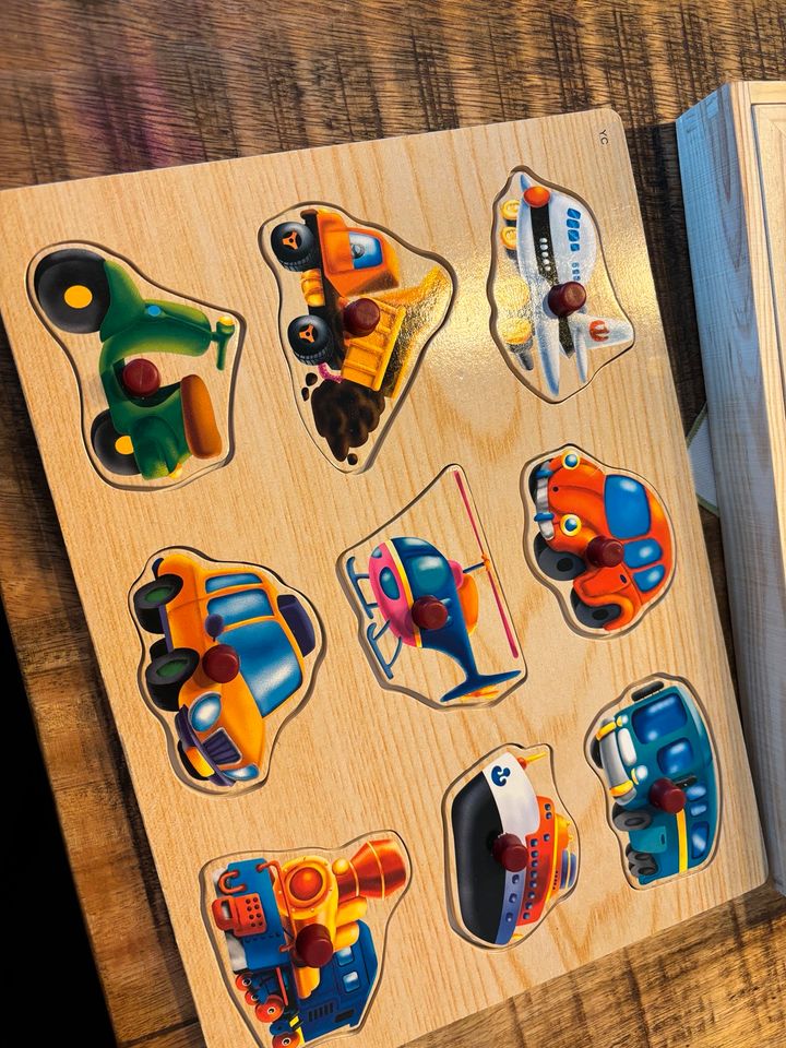 Spielzeug Magnettafel Puzzle in Kirchheim bei München