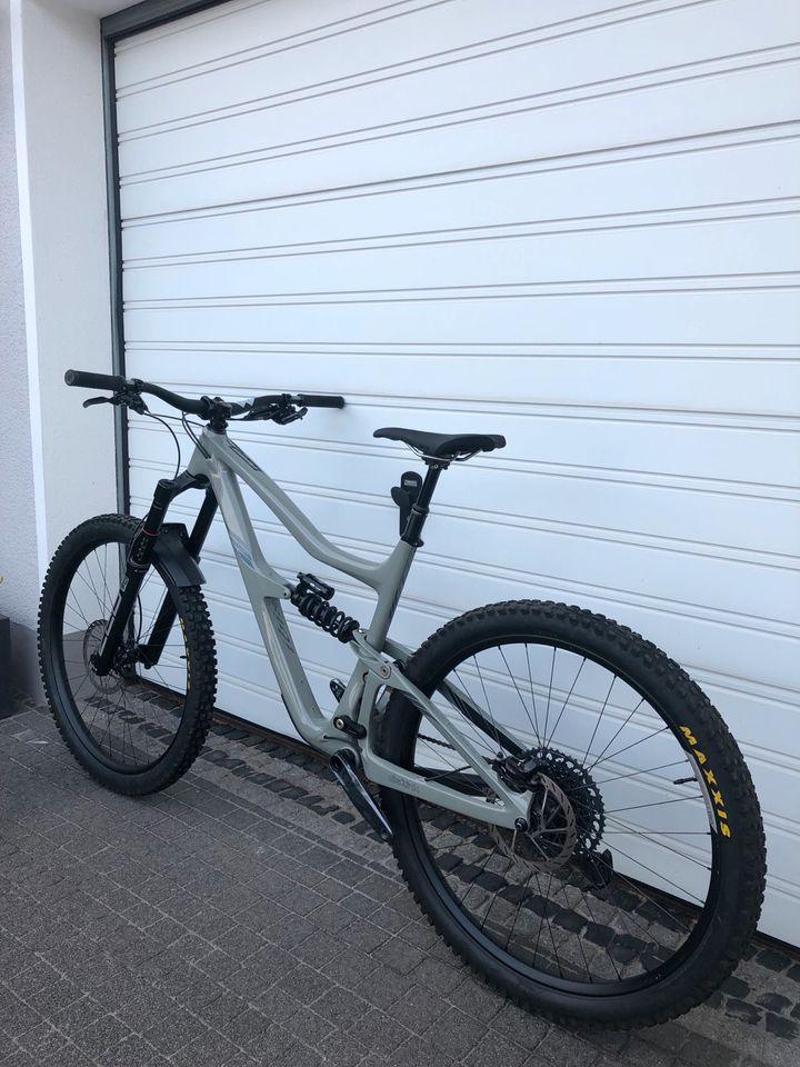 Ibis Cycles Ripmo V2 Custom in Idstein