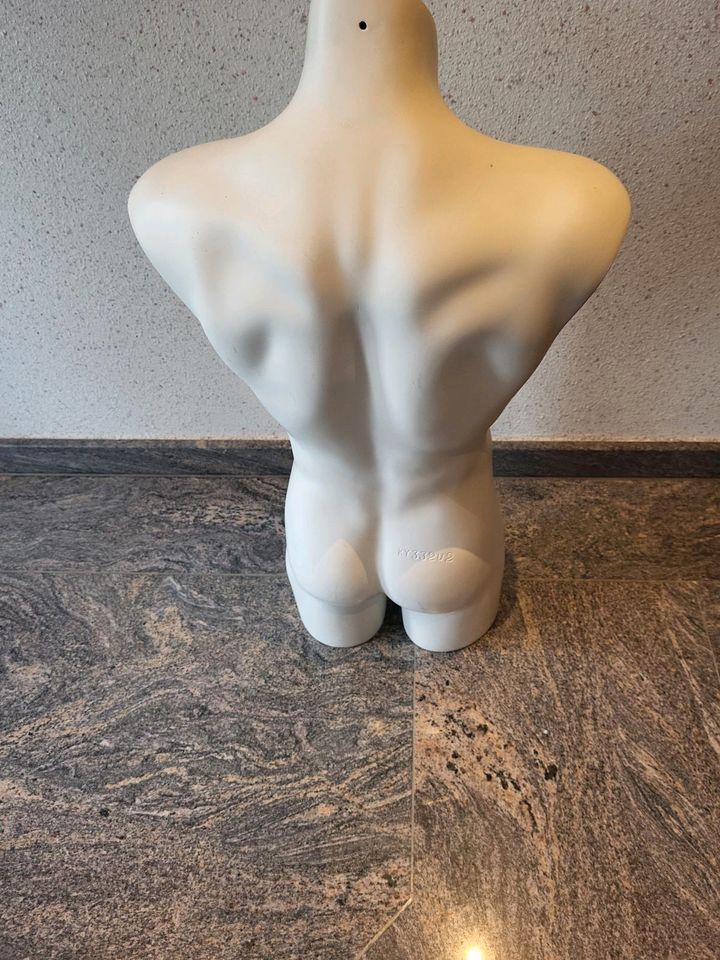 Herren schaufenster Puppe Torso in Großwallstadt