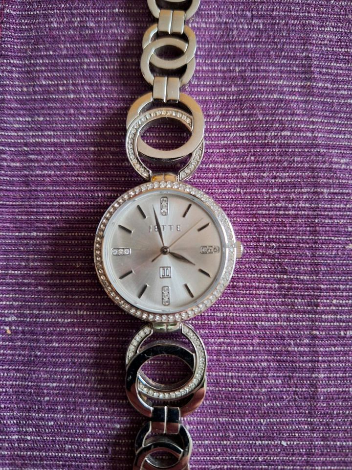 Damen Uhr Jette Joop Silber  ❤️ Neuwertig in Schönfließ b Oranienburg