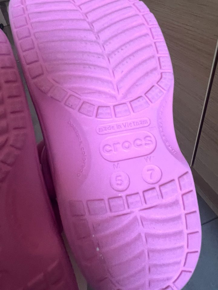Crocs in Pink in Bremen