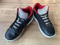 Nike Air Jordan Gr.38 Turnschuhe Kinderschuhe Adidas Basketball Pankow - Karow Vorschau