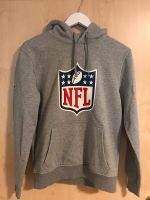 NFL Hoodie Kapuzen Pullover Gr. S grau New Era selten getragen Baden-Württemberg - Efringen-Kirchen Vorschau