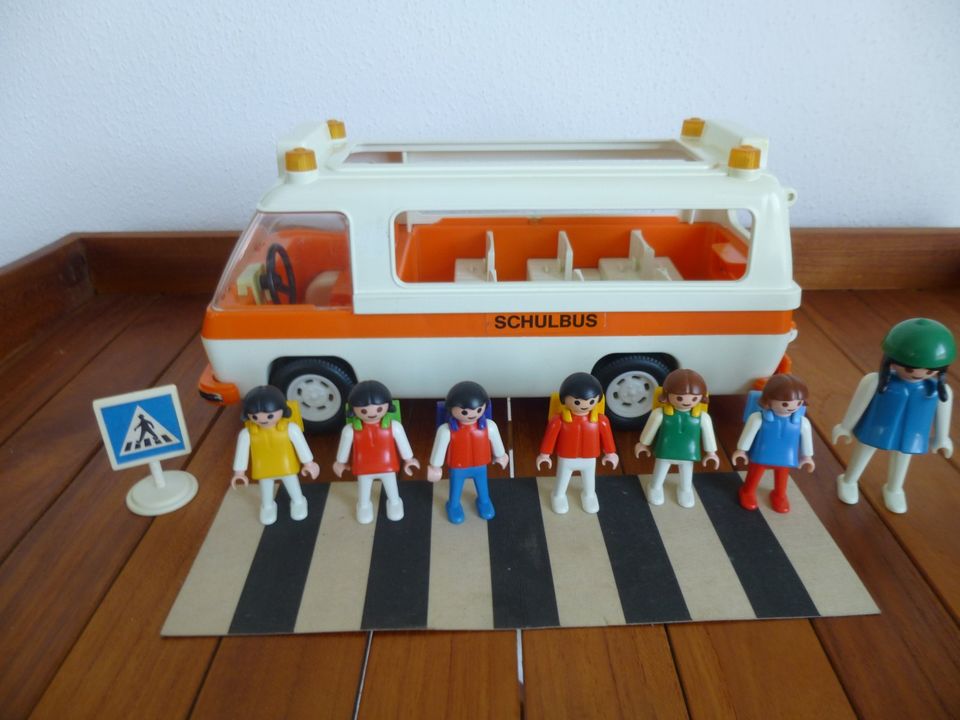 Playmobil Schulbus 3521 von 3521 und Schulklasse 3560 von 1983 in Gilching